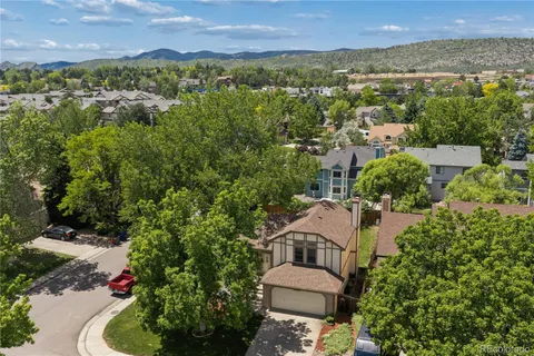 an aerial view of multiple house