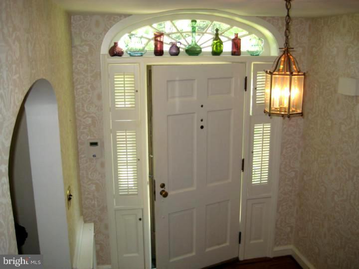 110 Glenwood Road Haddonfield, NJ 08033 - Photo 3 of 17