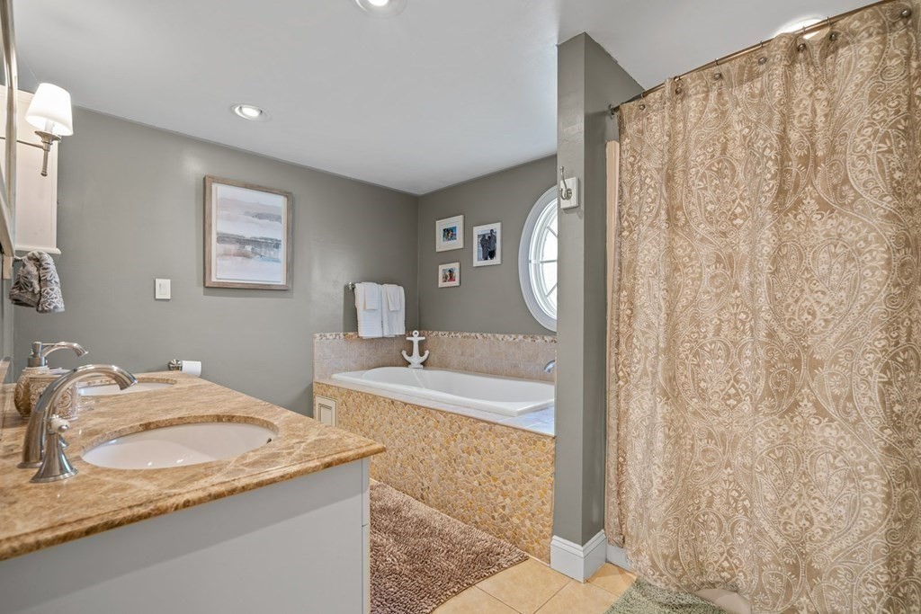 229 Beaver Dam Road Scituate, MA 02066 - Photo 12 of 22