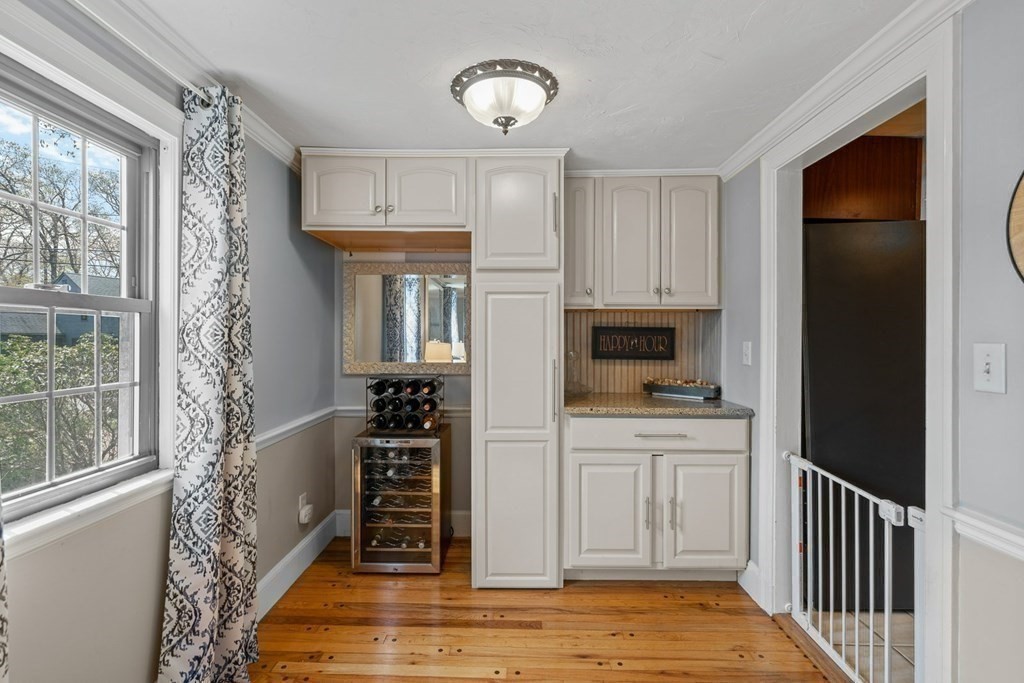 229 Beaver Dam Road Scituate, MA 02066 - Photo 9 of 22