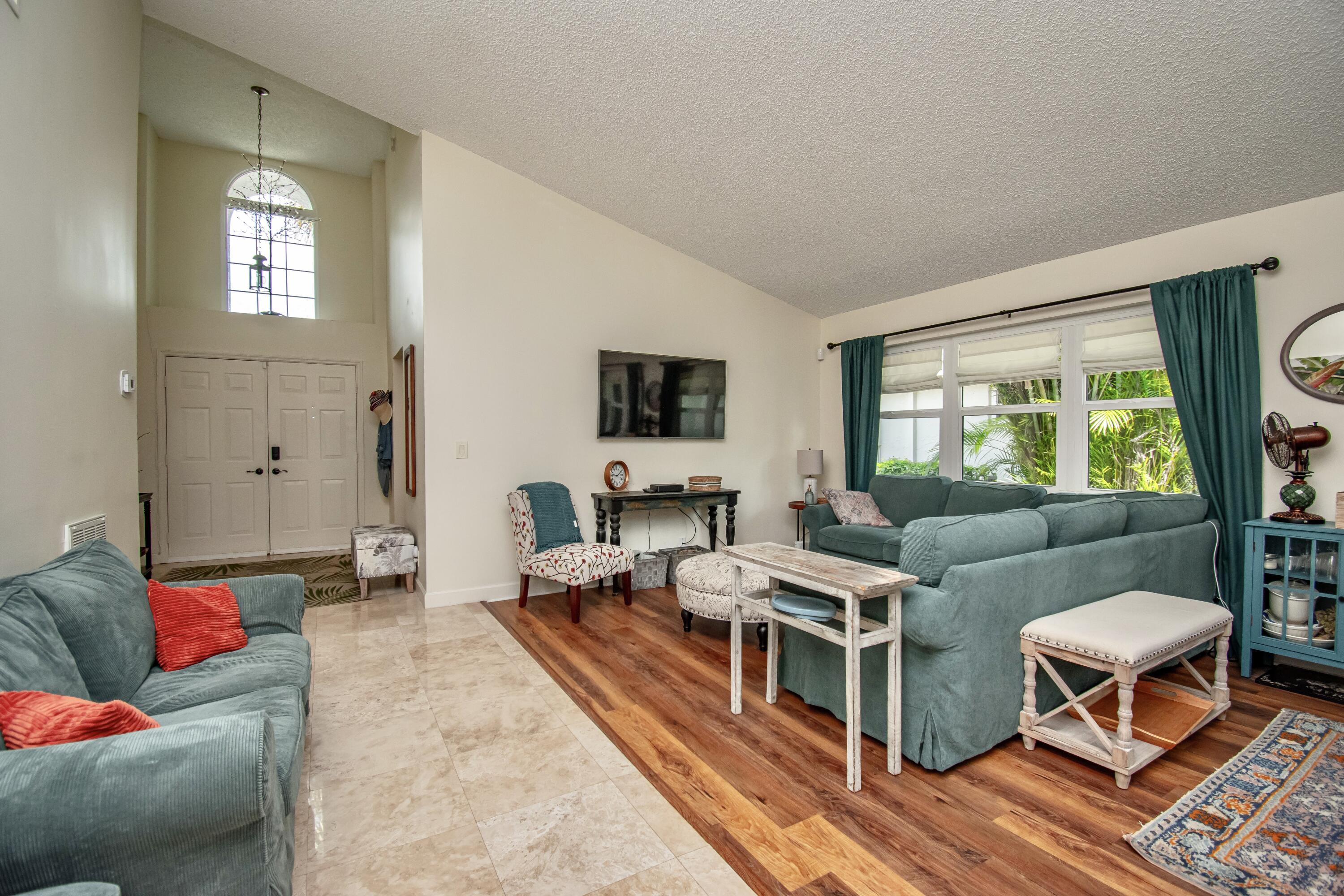 11160 Rios Road, Unit 11160 Boca Raton, FL 33498 - Photo 8 of 35 CB2F071A-A045-414F-9B9F-656E5B511DF7