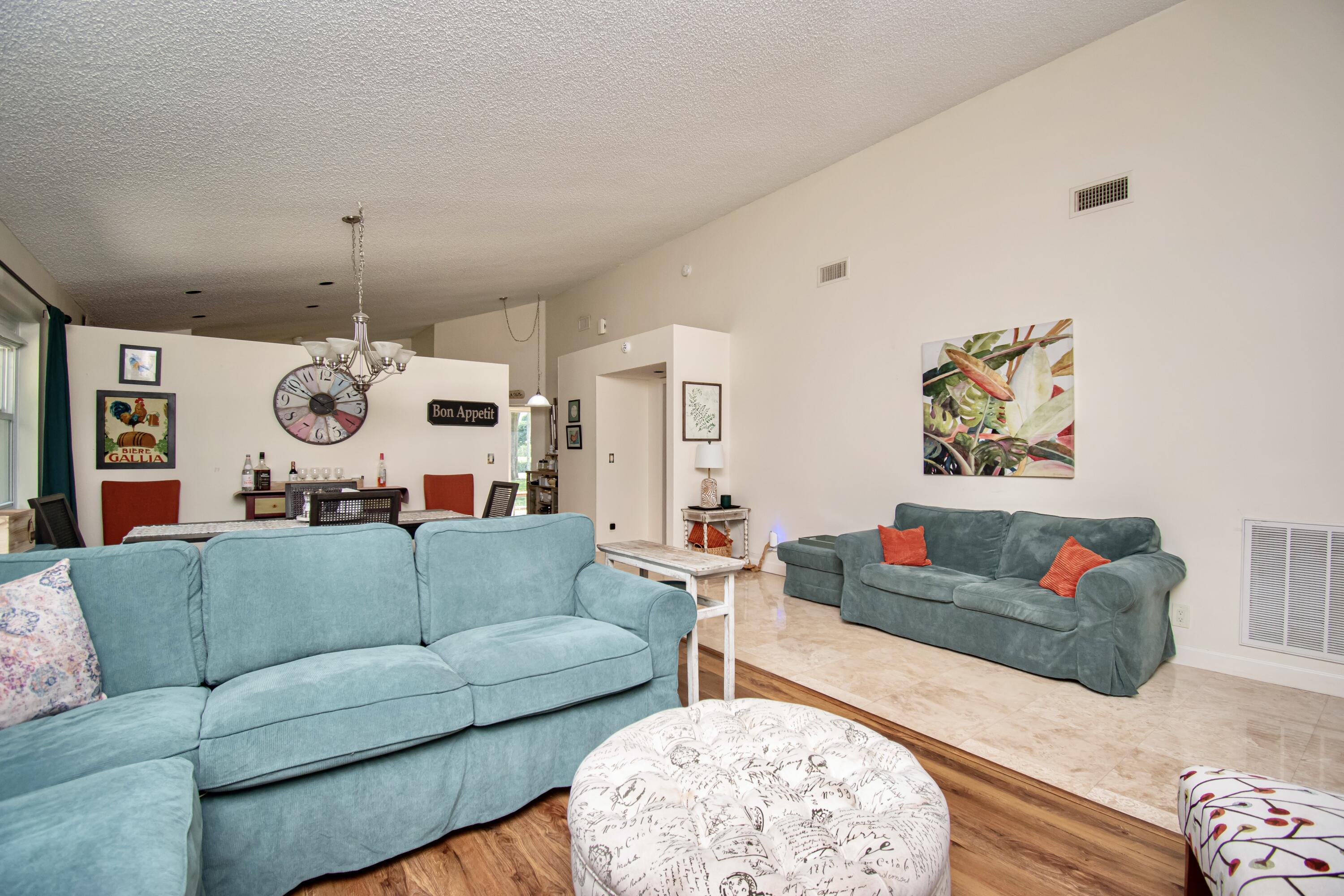 11160 Rios Road, Unit 11160 Boca Raton, FL 33498 - Photo 10 of 35 2609FA72-601F-4D5C-A1FB-C748DAEEB45C