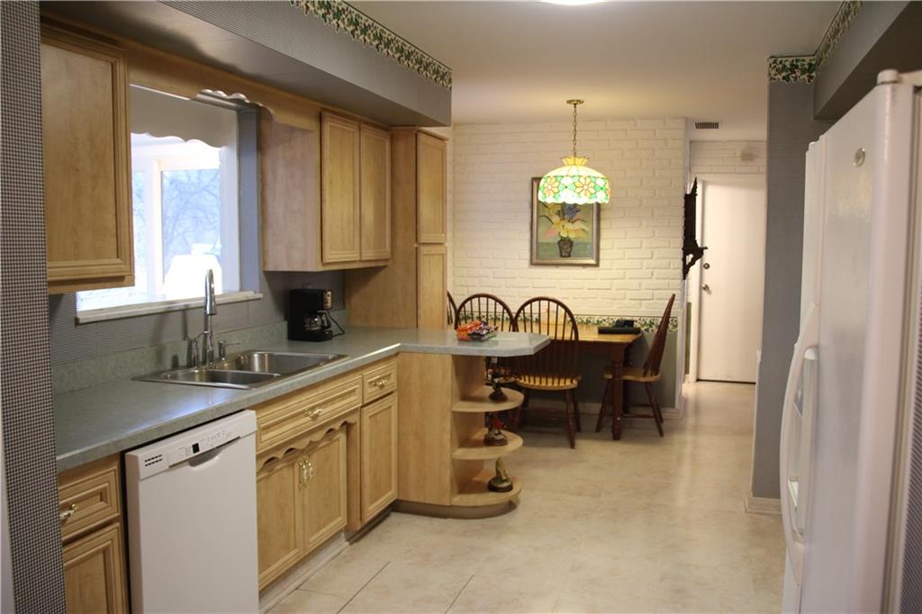 7310 Milhouse Road Indianapolis, IN 46221 - Photo 8 of 28