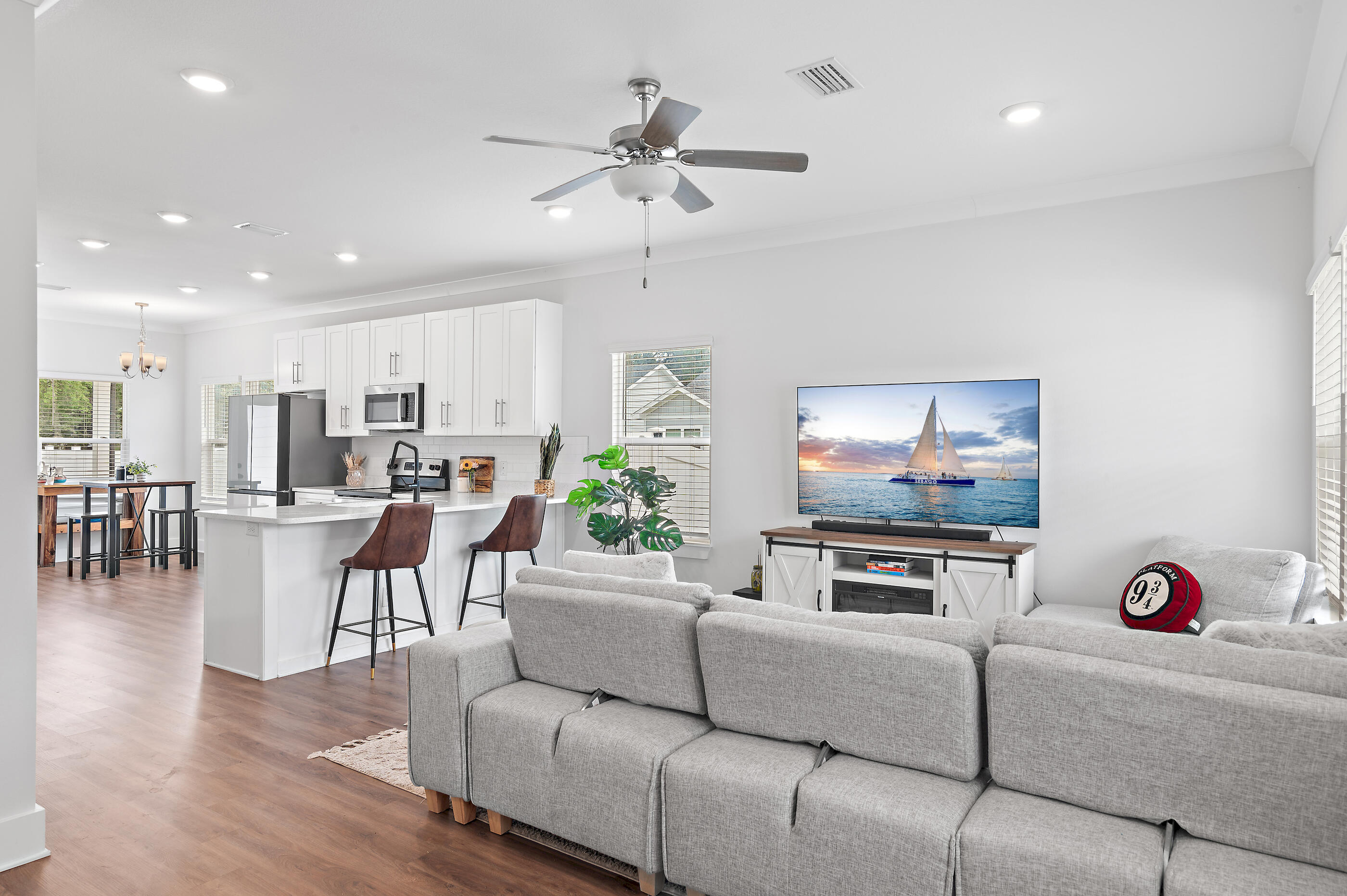 8 Alexander Way Freeport, FL 32439 - Photo 7 of 24 Open Concept Living & Kitchen