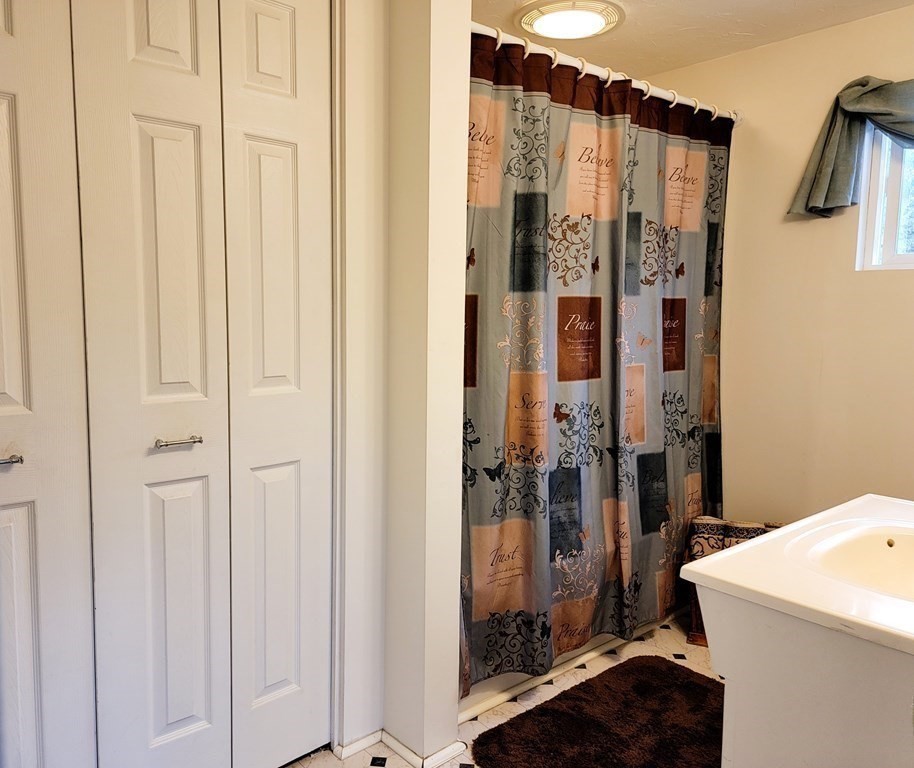 374 Patriots Road Templeton, MA 01468 - Photo 12 of 25