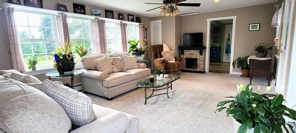 374 Patriots Road Templeton, MA 01468 - Photo 4 of 25