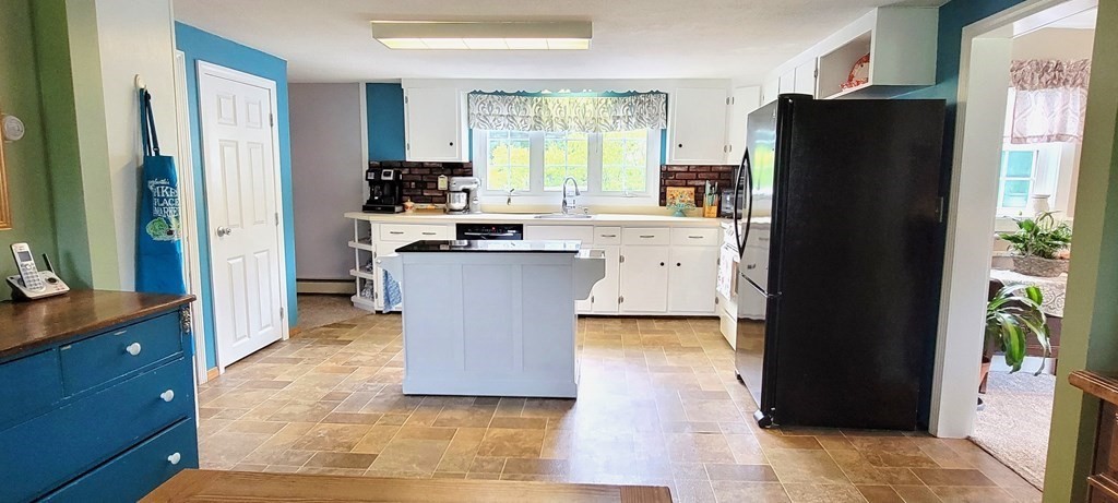 374 Patriots Road Templeton, MA 01468 - Photo 7 of 25
