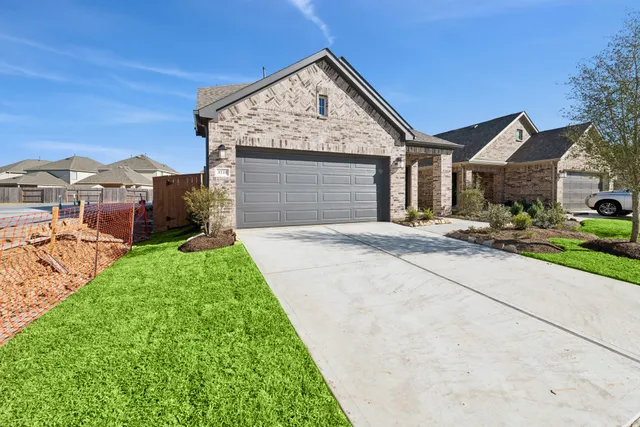 $378,990 | 8118 Kay Hbr Drive, Cypress, TX 77433