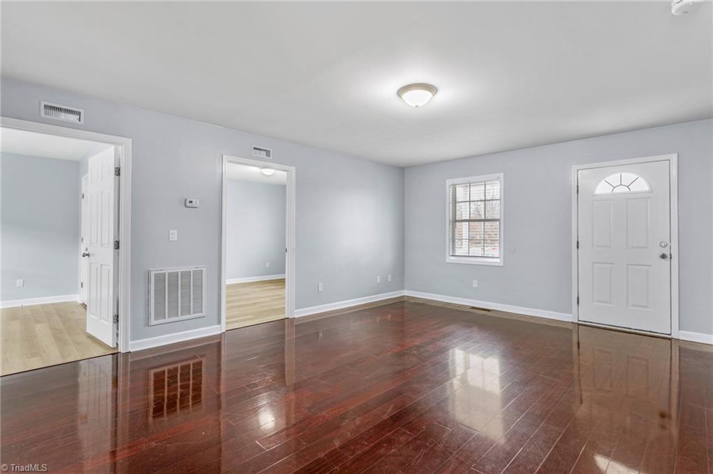 445 Key Street Burlington, NC 27217 - Photo 7 of 26