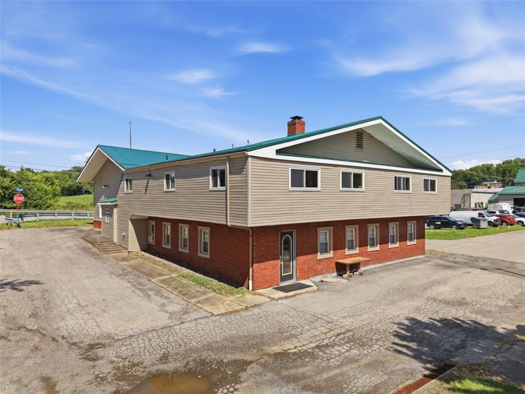 101 Burtner Road Butler, PA 16002 - Photo 5 of 36