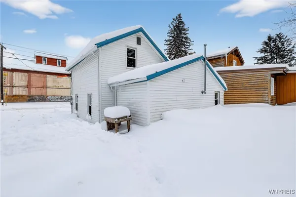 $99,000 | 12 Railroad Avenue, Attica, NY 14011