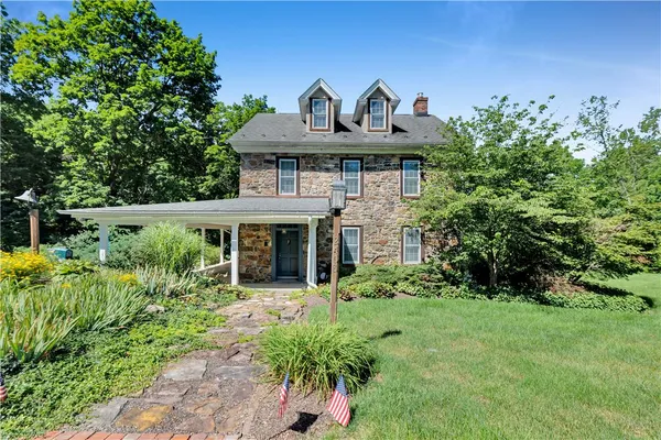 $2,750 | 2408 Applewood Drive, Orefield, PA 18069