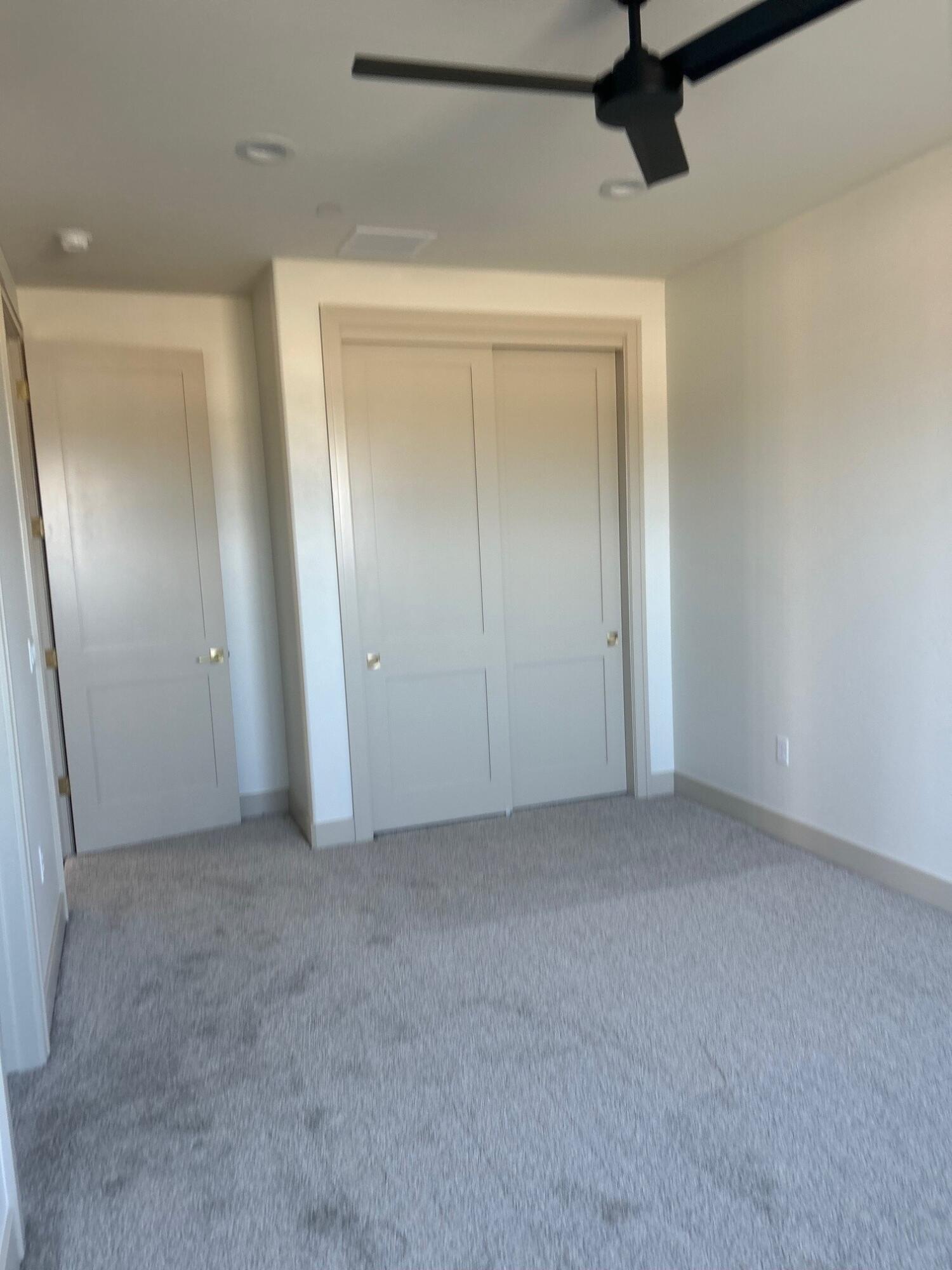 952 Hidden Ridge Tulare, CA 93274 - Photo 19 of 23 Room