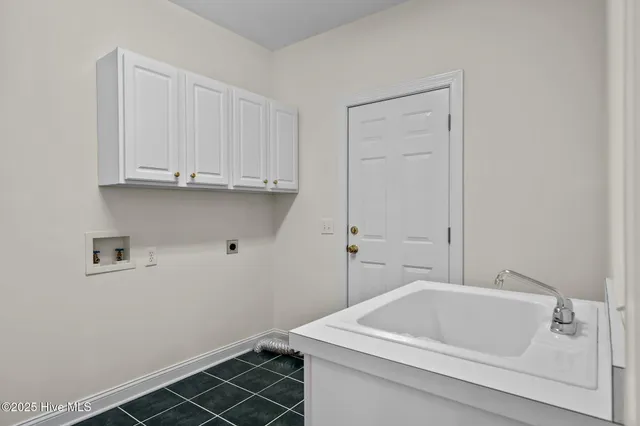 $599,000 | 865 Diamondhead Drive South, Pinehurst, NC 28374