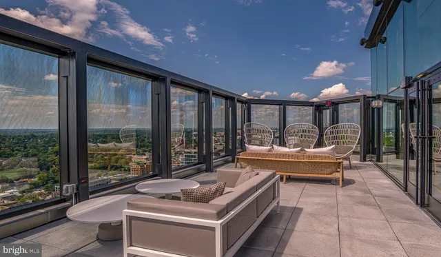 $4,251 | 4710 Elm Street, Unit 2BE1006, Bethesda, MD 20814