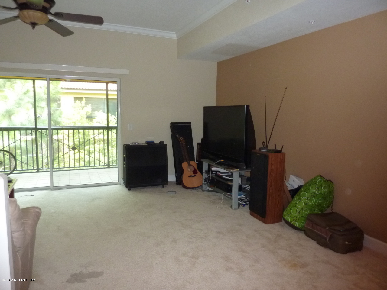 9745 Touchton Road, Unit 323 Jacksonville, FL 32246 - Photo 6 of 18 LIVING AREA