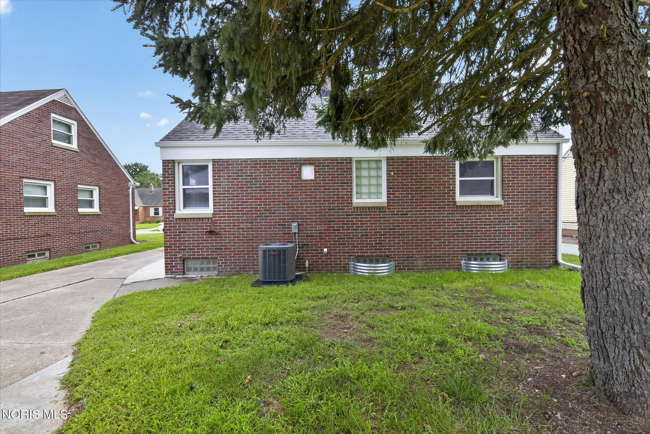 2272 Westmonte Road Toledo, OH 43607 - Photo 30 of 35 Gallery Image 30
