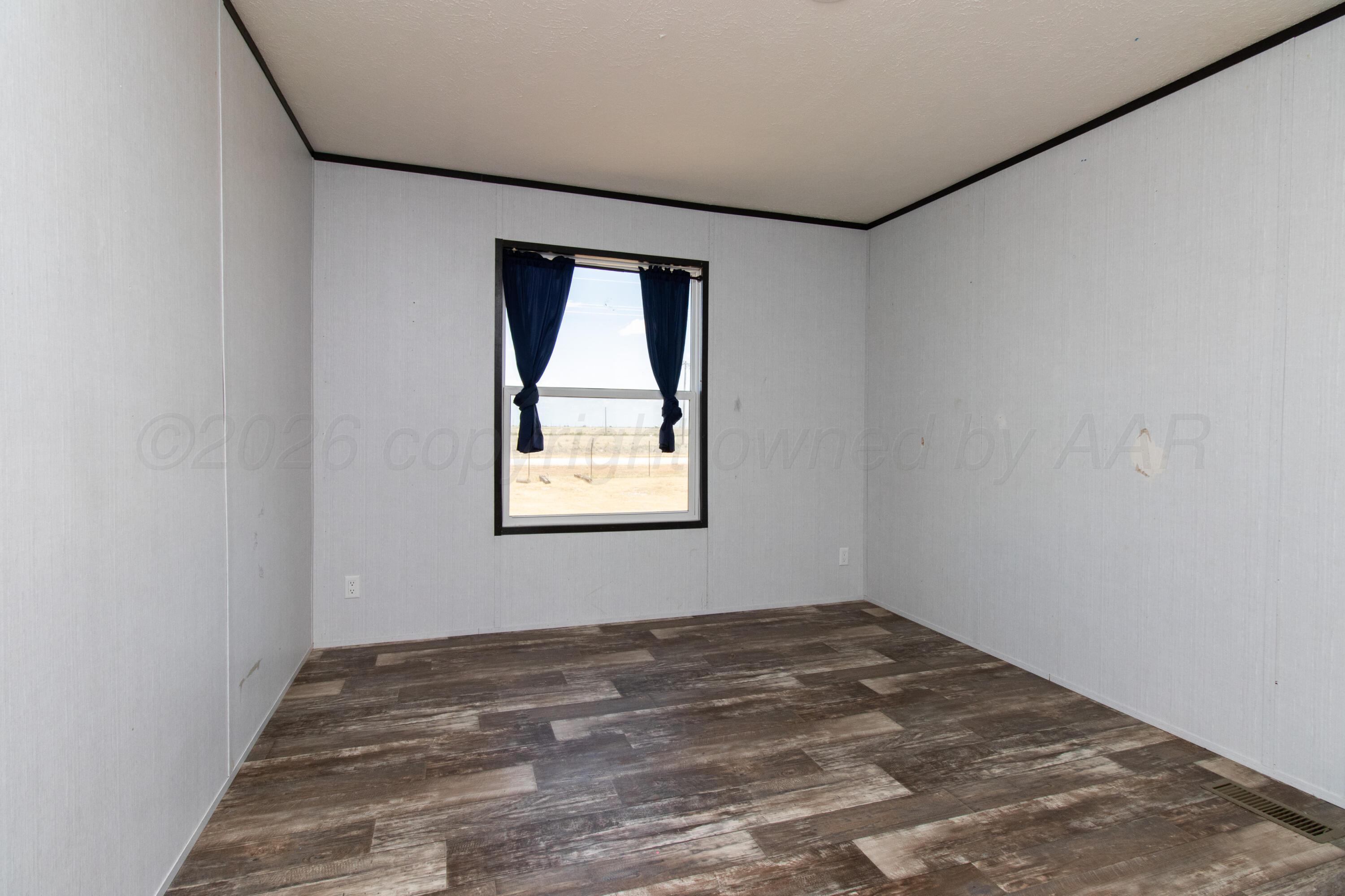 8269 County Road North Pampa, TX 79065 - Photo 12 of 56 012