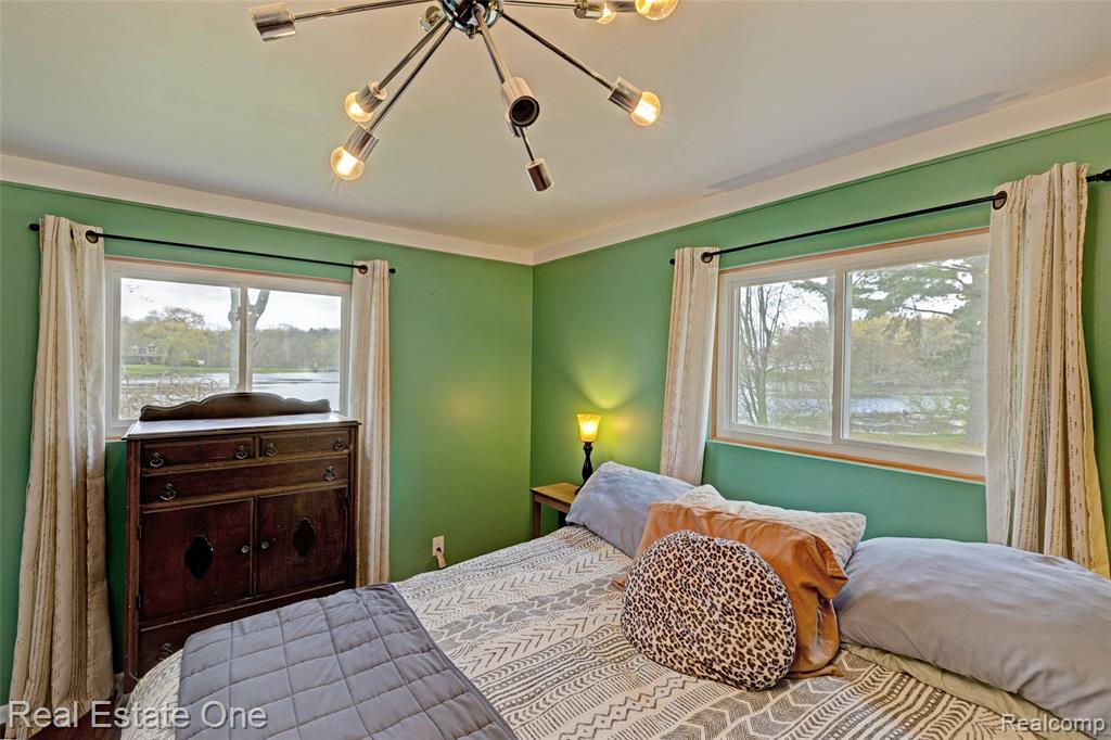 327 Coats Road Lake Orion, MI 48362 - Photo 34 of 62 Gallery Image 34