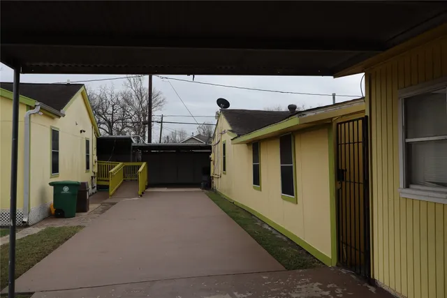 $7,500 | 7975 Booker Street, Houston, TX 77028