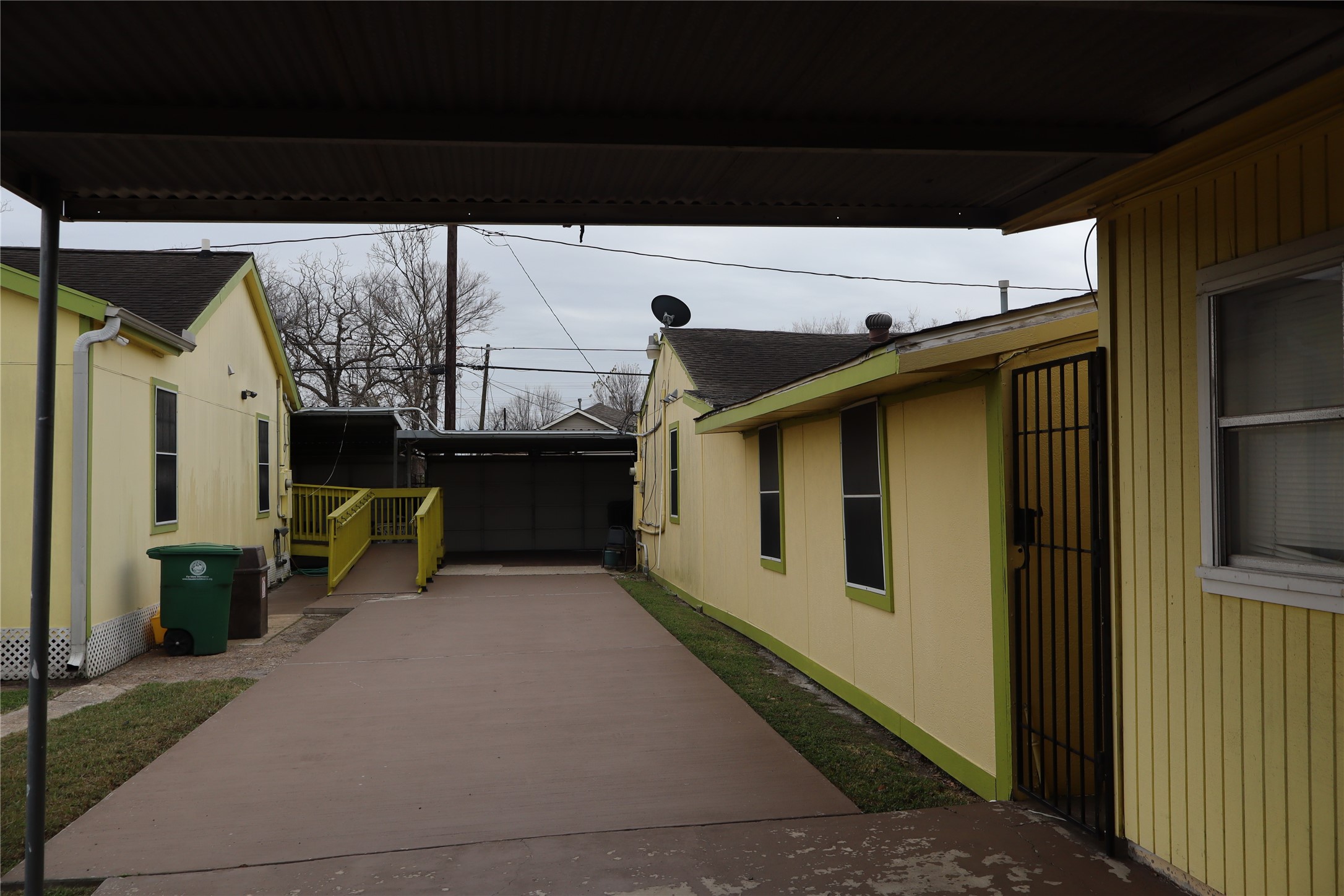 7975 Booker Street Houston, TX 77028 - Photo 1 of 36 a view of a house with a large window