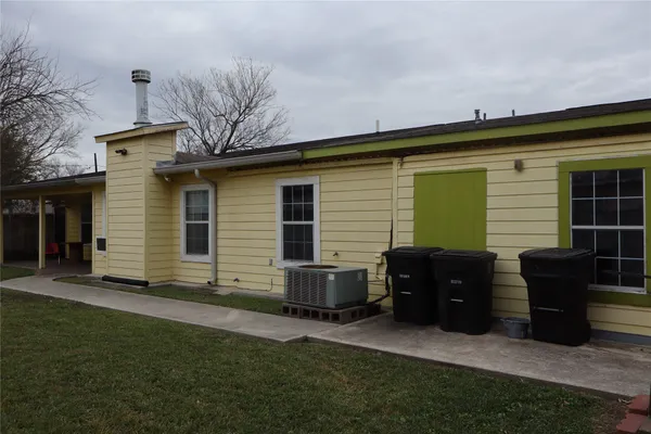 $8,000 | 7975 Booker Street, Houston, TX 77028