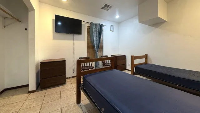 $7,500 | 7975 Booker Street, Houston, TX 77028