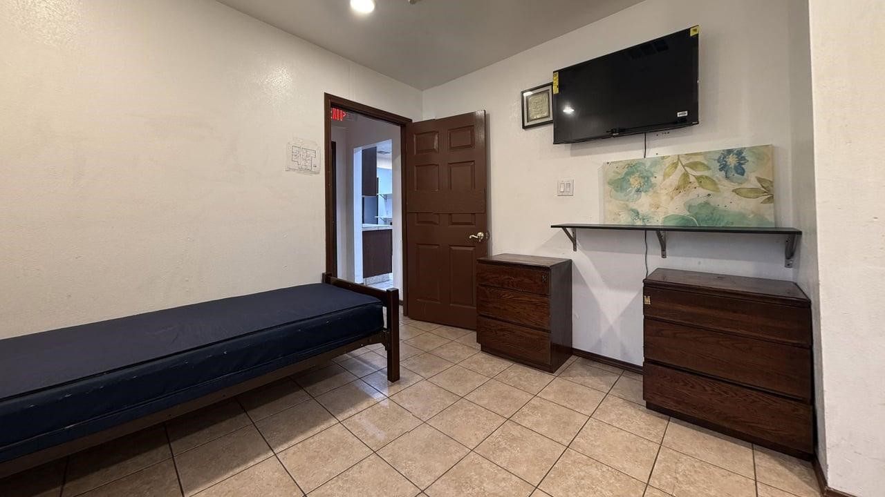 7975 Booker Street Houston, TX 77028 - Photo 8 of 36