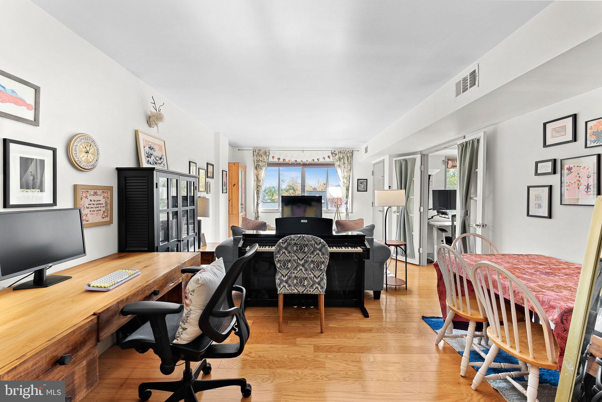 5340 Holmes Run Parkway, Unit 400 Alexandria, VA 22304 - Photo 40 of 40 a view of a livingroom with furniture and window