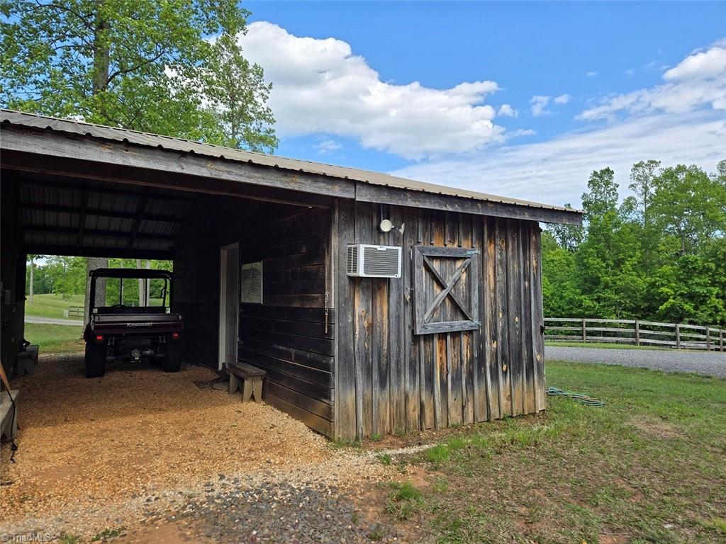 1984 Horseshoe Road Westfield, NC 27053 - Photo 39 of 47