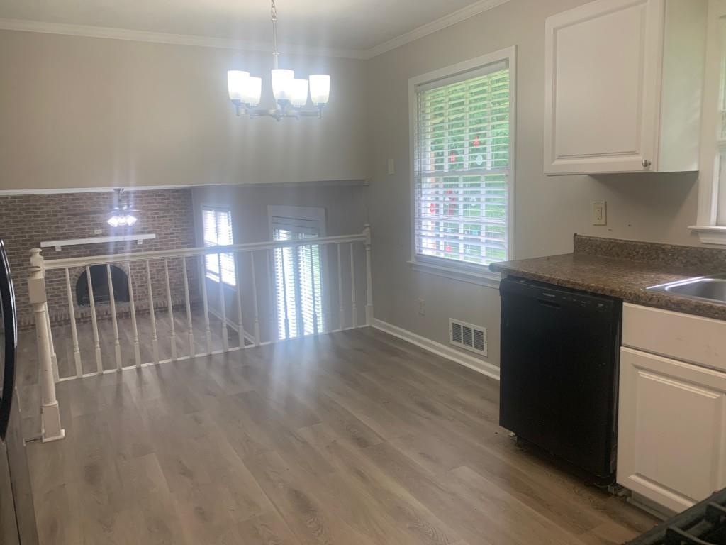 832 South Deshon Road Lithonia, GA 30058 - Photo 7 of 24