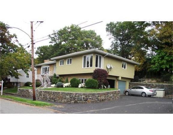 22 Ravenwood Road Peabody, MA 01960 - Photo 17 of 18 Gallery Image 17