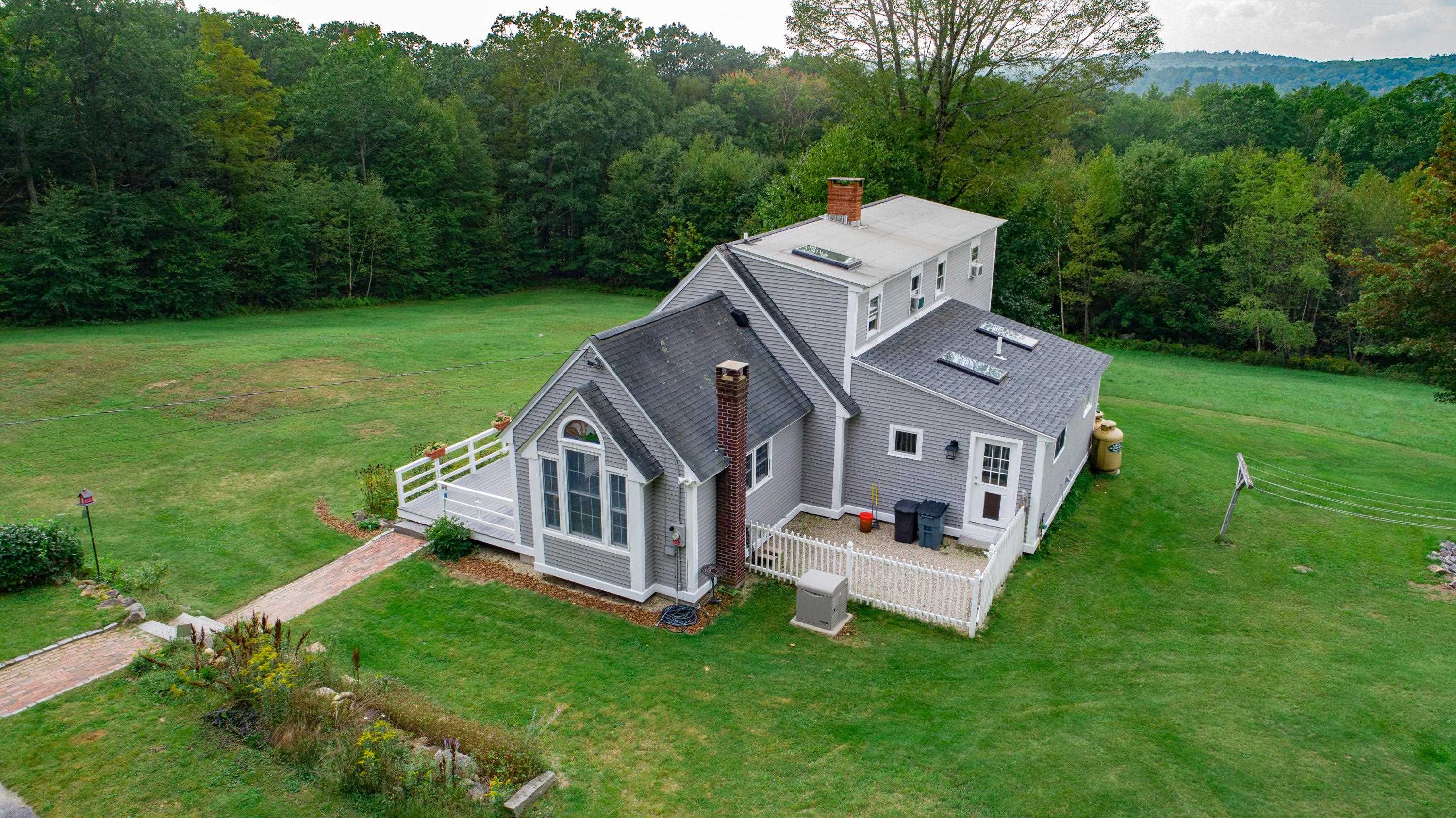 8 Old Troy Road Fitzwilliam, NH 03447 - Photo 4 of 37