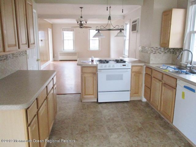 3 Walnut Terrace Keyport, NJ 07735 - Photo 13 of 17 352-820018_-_Kitchen_-_another_angle