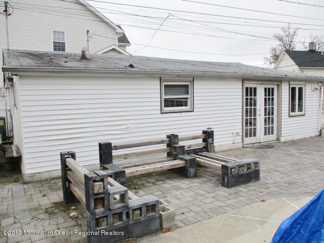 3 Walnut Terrace Keyport, NJ 07735 - Photo 14 of 17 352-820018_-_Left_Side_Entrance_to_Cotta