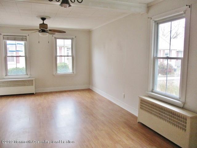 3 Walnut Terrace Keyport, NJ 07735 - Photo 16 of 17 352-820018_-_Living_Room_-_different_ang