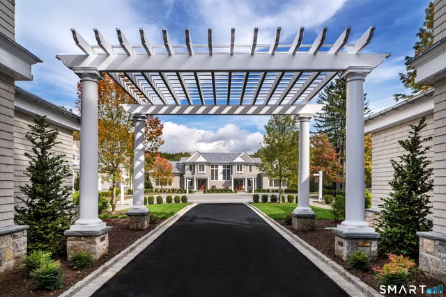 $3,075,000 | 2 Settlers Trail, Unit 2, Darien, CT 06820