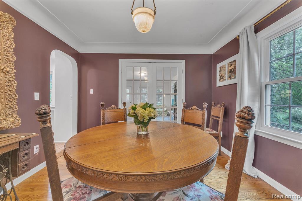 421 Maison Road Grosse Pointe Farms, MI 48236 - Photo 13 of 44