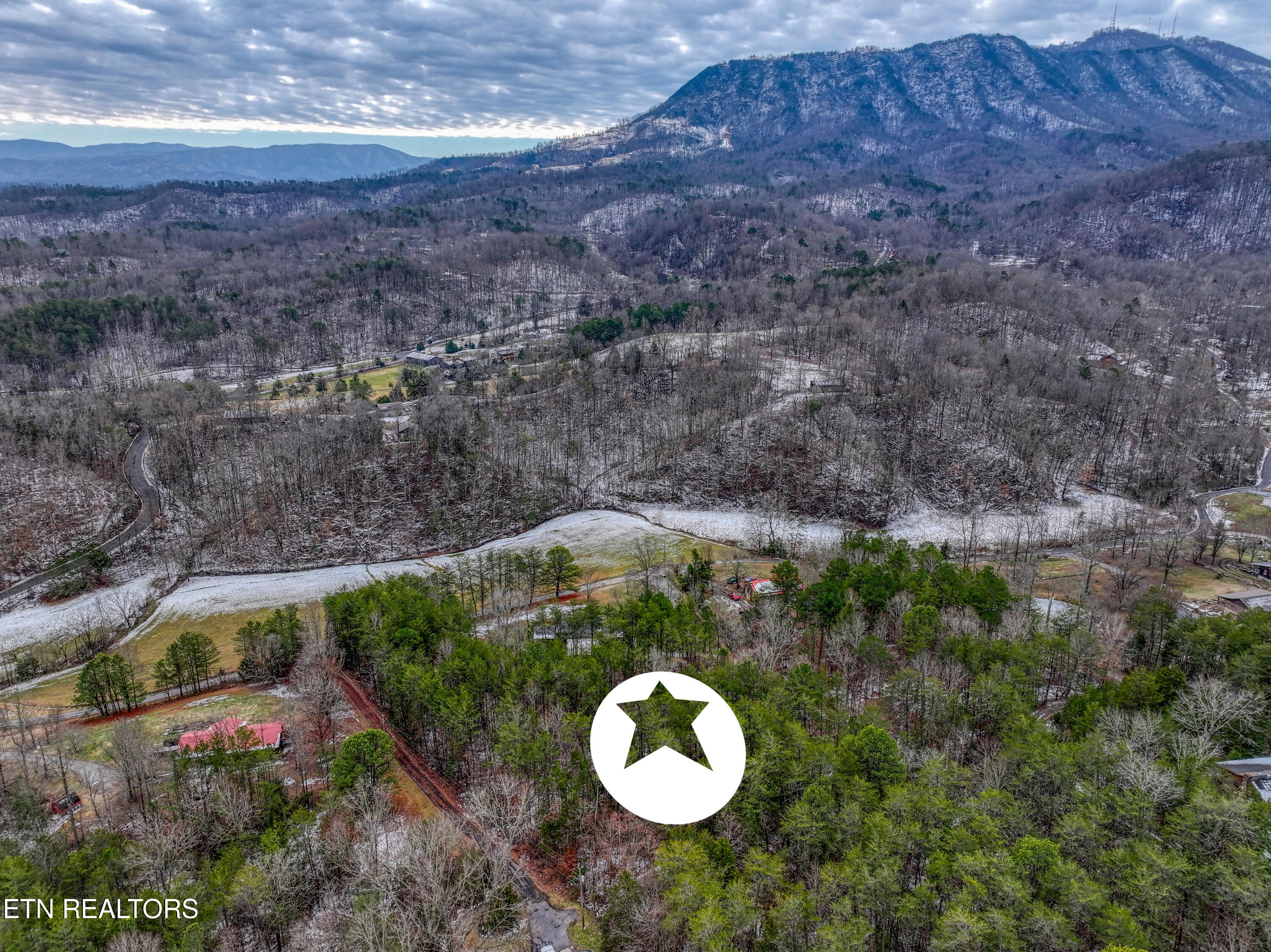 686 Thomas Road Sevierville, TN 37876 - Photo 19 of 43 View