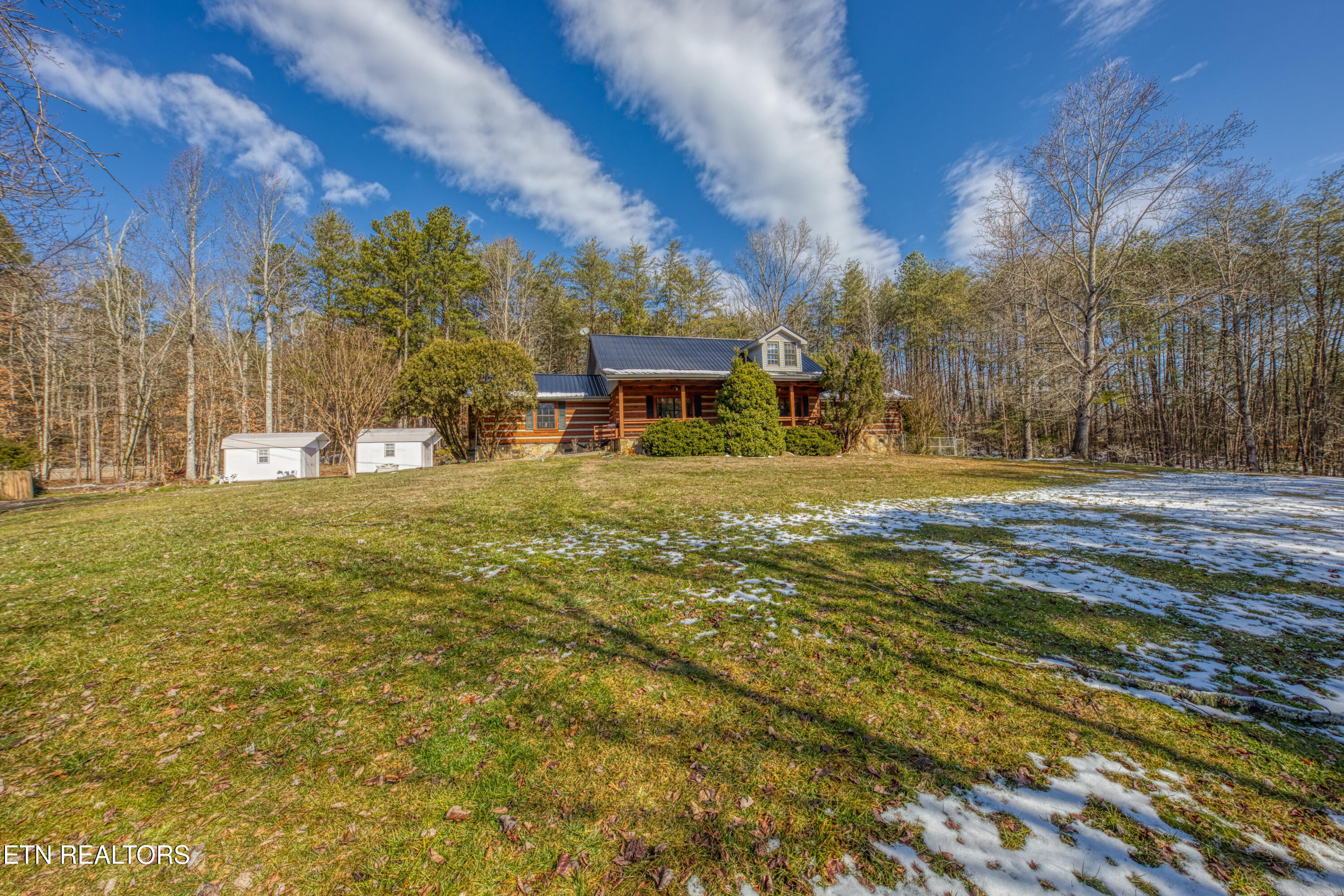 686 Thomas Road Sevierville, TN 37876 - Photo 3 of 43 Front