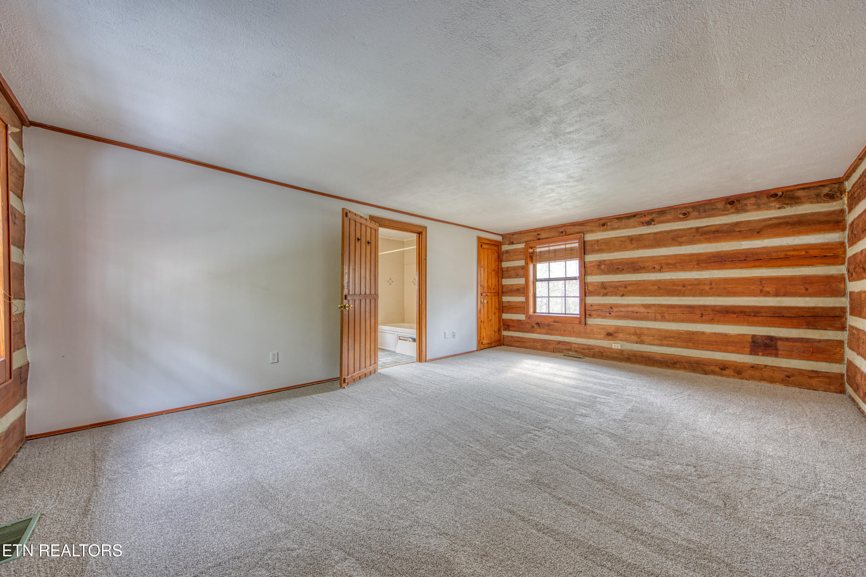 686 Thomas Road Sevierville, TN 37876 - Photo 33 of 43 Master Bedroom