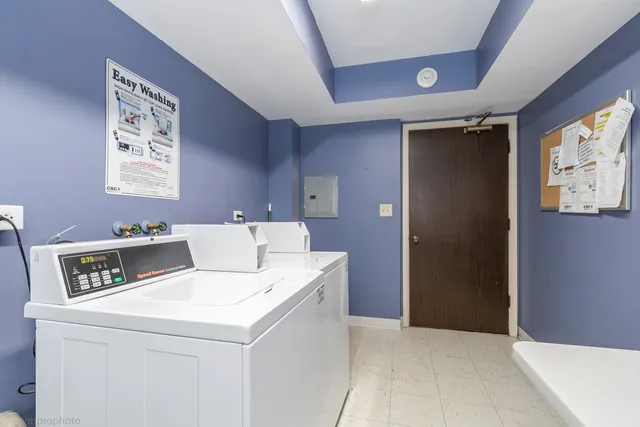 $249,900 | 925 Spring Hill Drive, Unit 101, Northbrook, IL 60062