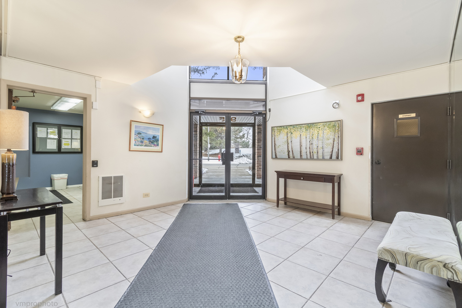 925 Spring Hill Drive, Unit 101 Northbrook, IL 60062 - Photo 15 of 16