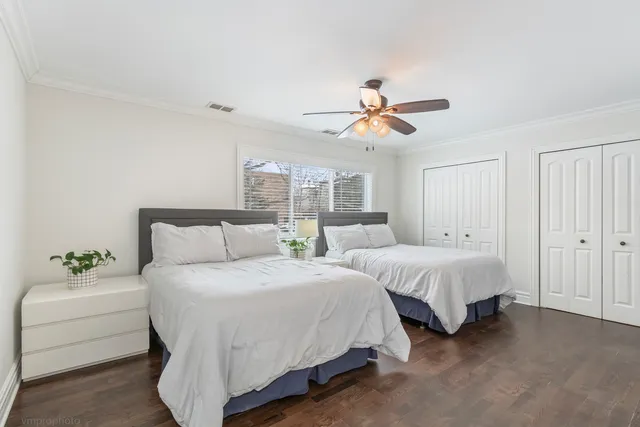 $249,900 | 925 Spring Hill Drive, Unit 101, Northbrook, IL 60062