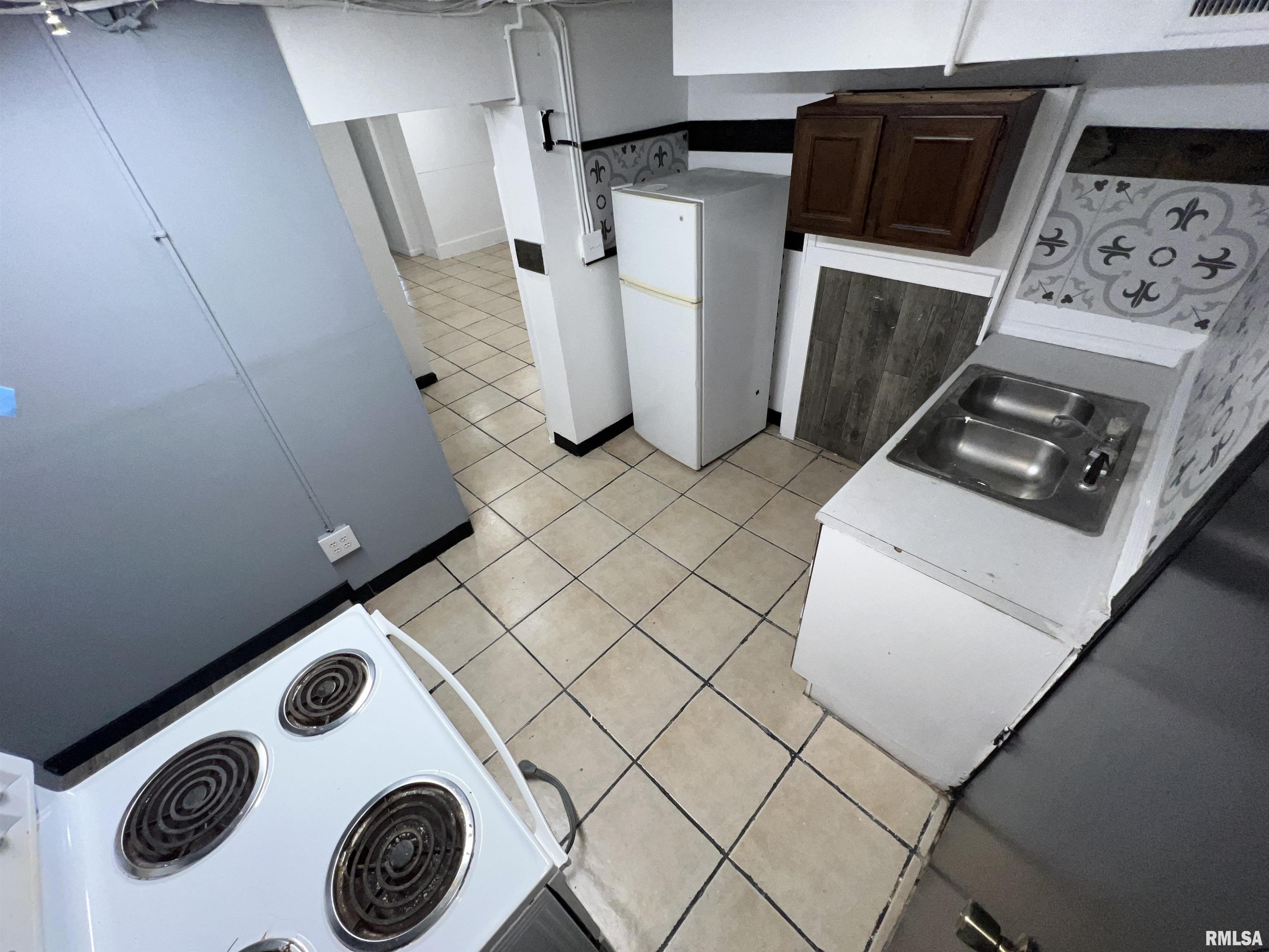 416 West Main Street, Unit A Peoria, IL 61606 - Photo 11 of 13