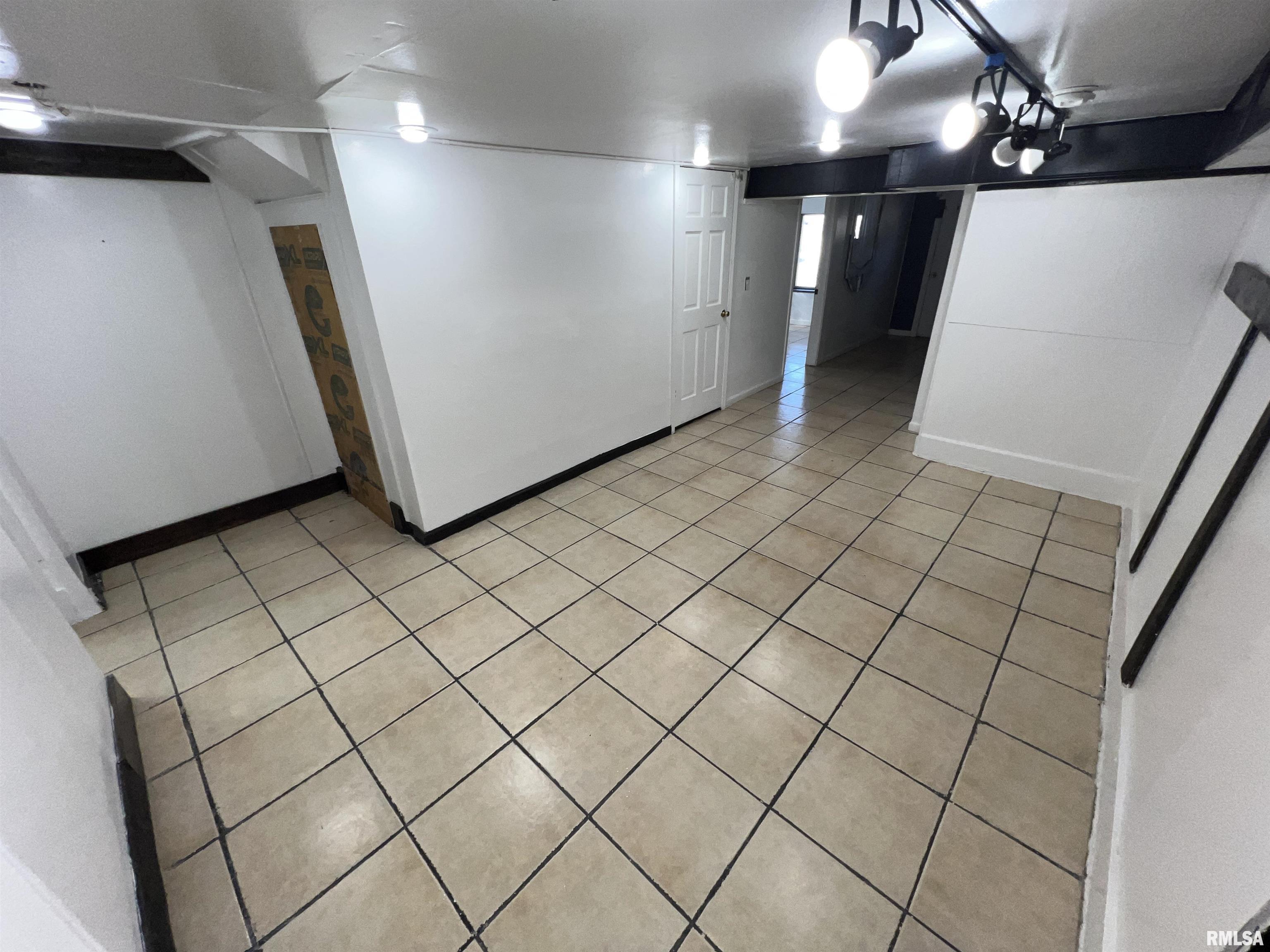 416 West Main Street, Unit A Peoria, IL 61606 - Photo 8 of 13