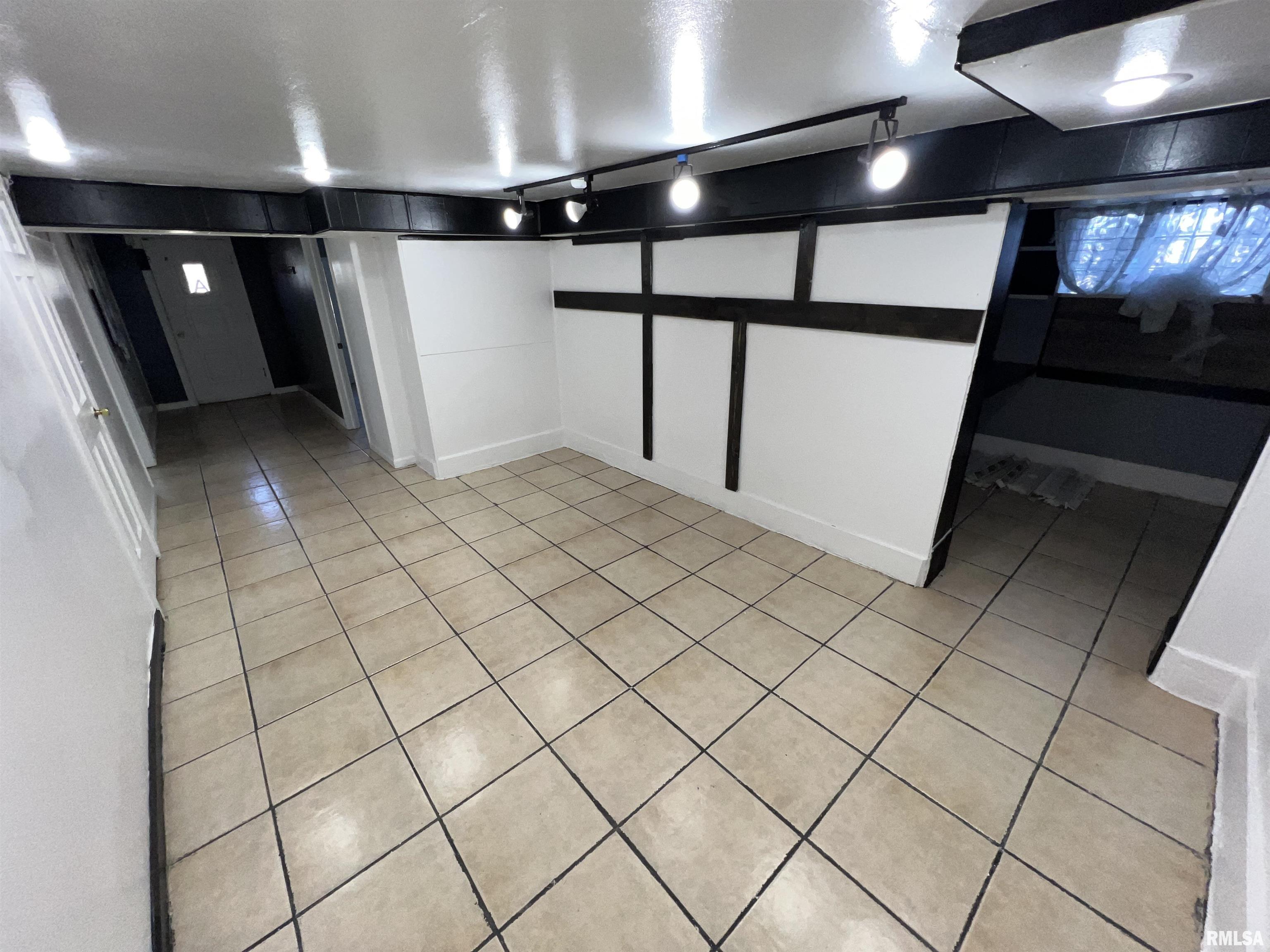 416 West Main Street, Unit A Peoria, IL 61606 - Photo 9 of 13