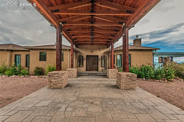 $1,399,000 | 900 Meadow Lane, Gardner, CO 81040