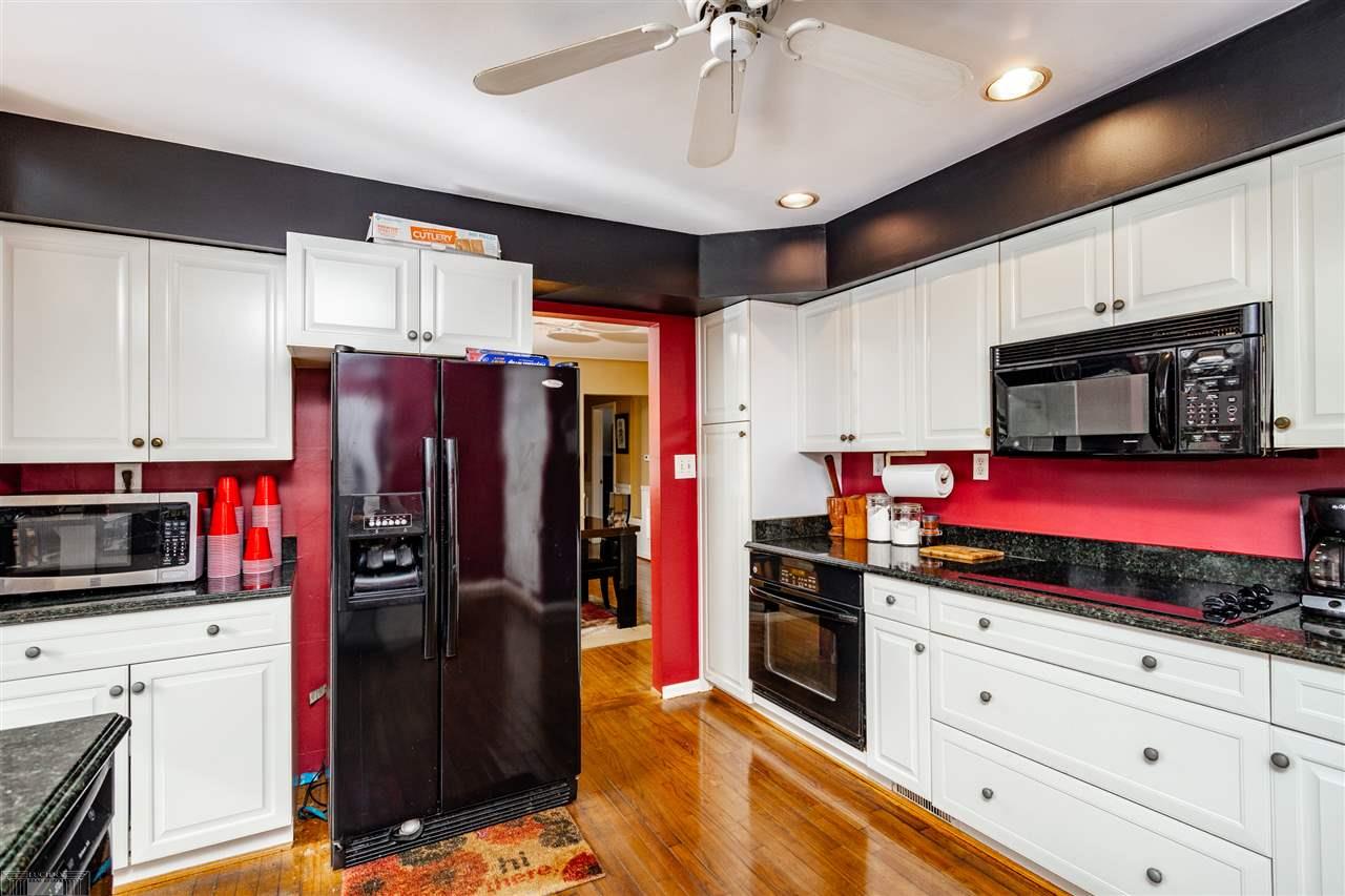 1131 North Renaud Road Grosse Pointe Woods, MI 48236 - Photo 8 of 46