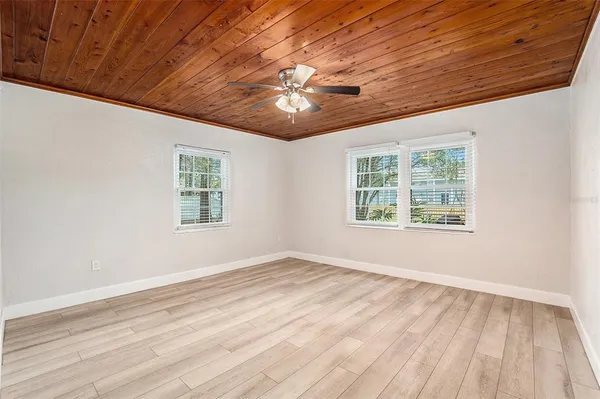 $1,800 | 5305 Whiteway Drive, Temple Terrace, FL 33617